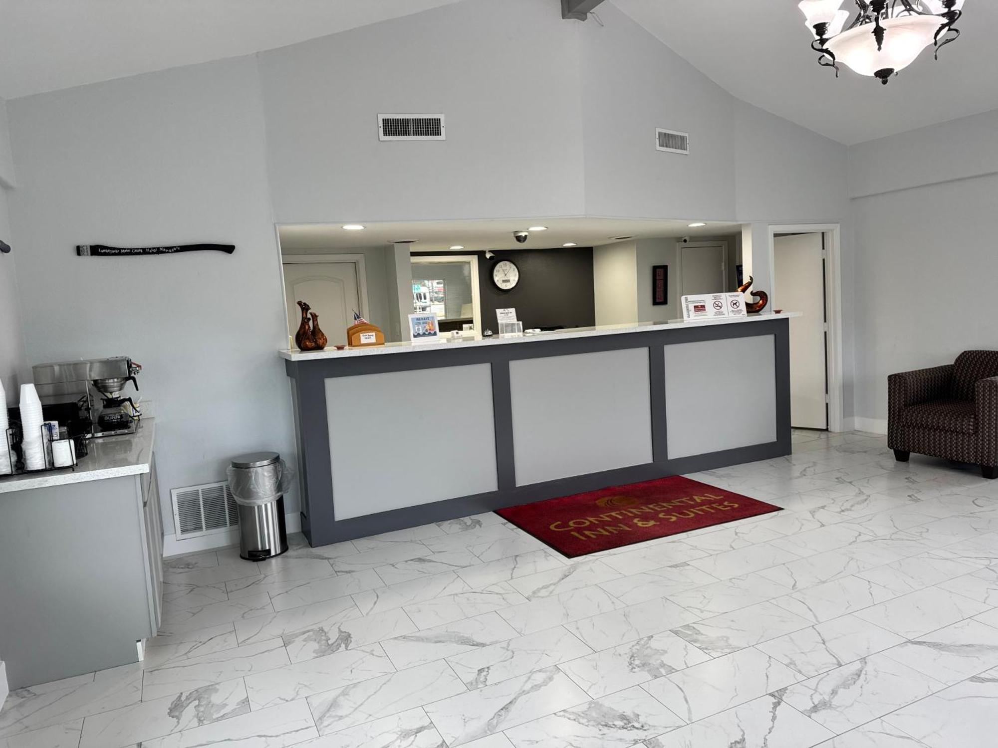 Continental Inn And Suites Nacogdoches Tx Sfa University Downtown Экстерьер фото